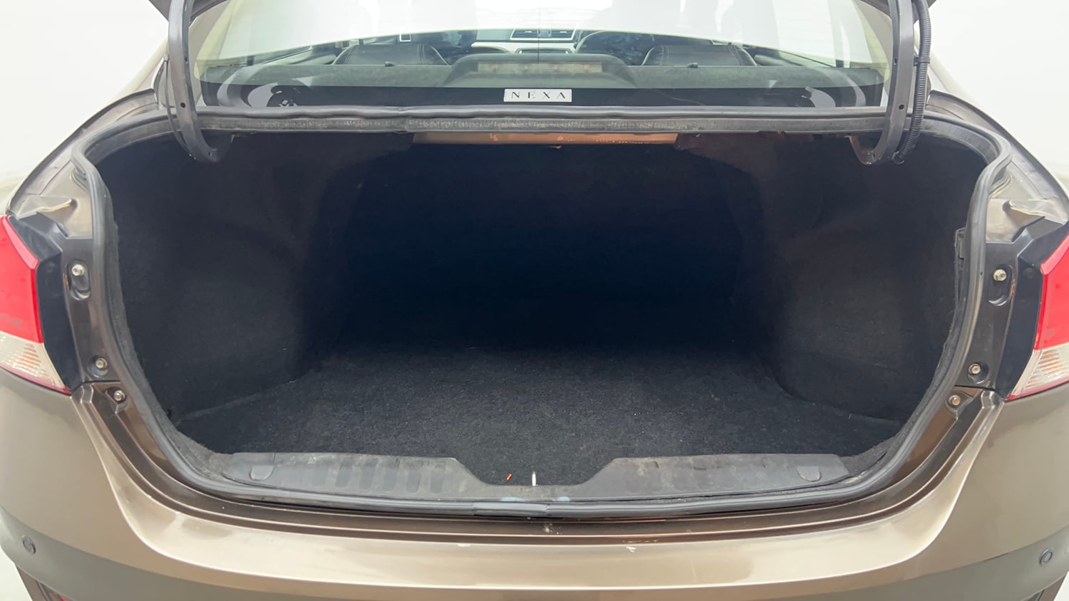 Used 2018 Maruti Suzuki Ciaz S 1.4 MT Petrol Manual interior DICKY INSIDE VIEW