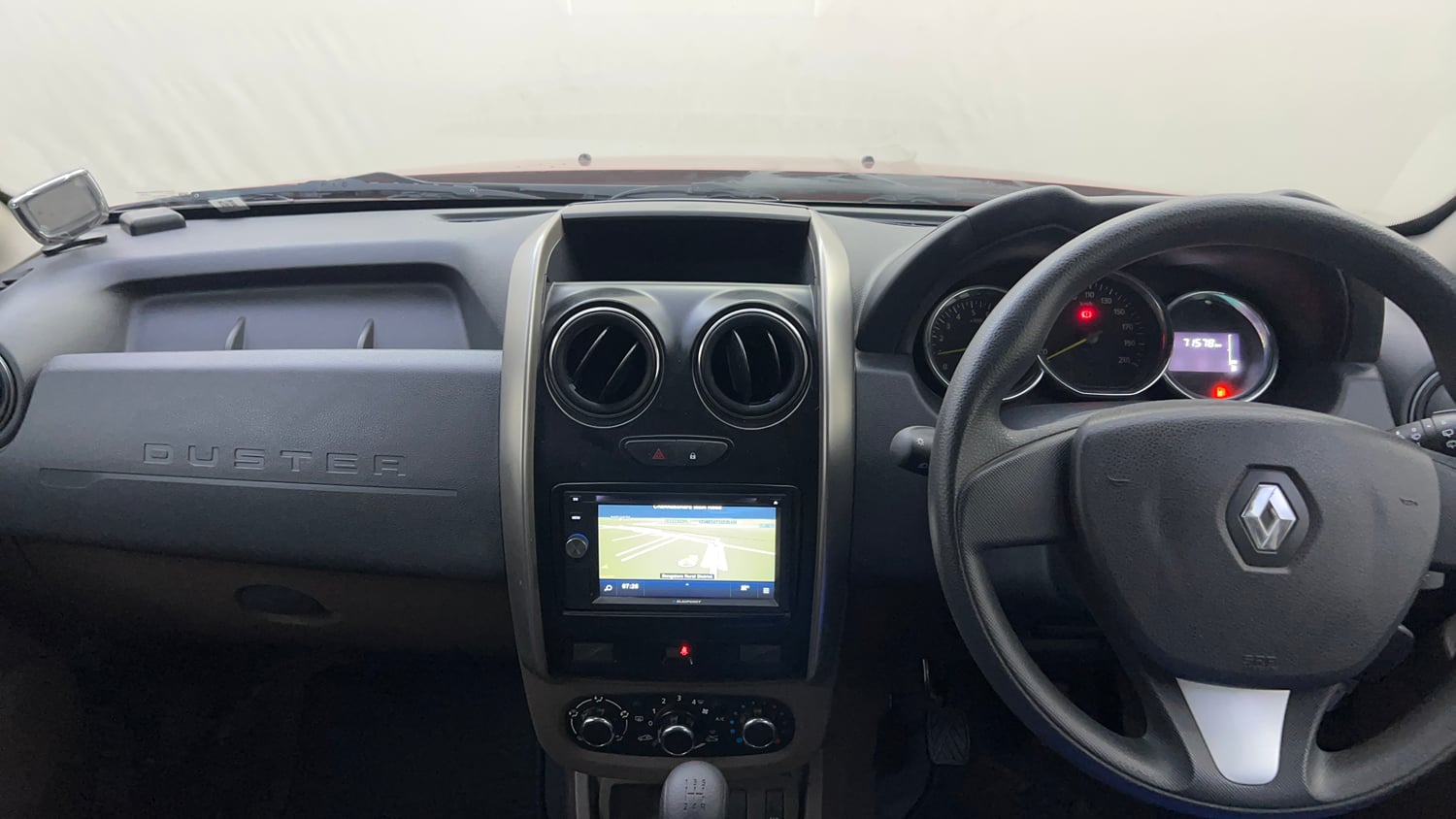 Used 2016 Renault Duster RXL Petrol Petrol Manual interior MUSIC SYSTEM & AC CONTROL VIEW