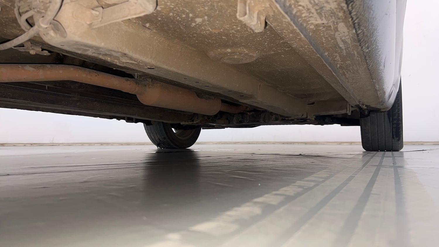 Used 2016 Maruti Suzuki Ciaz ZXi Petrol Manual extra REAR RIGHT UNDERBODY VIEW