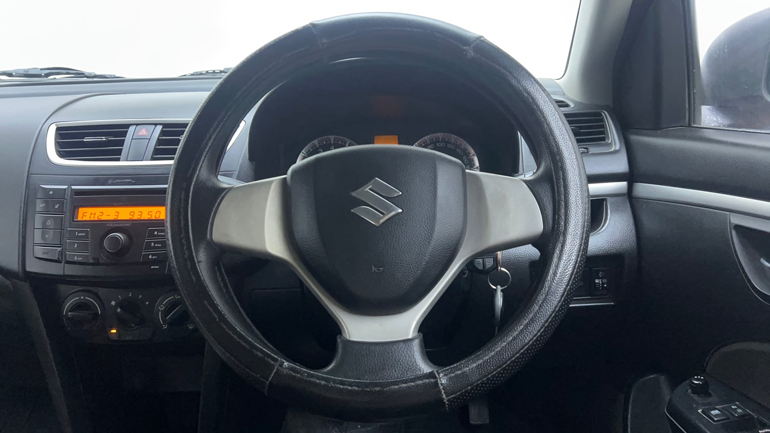 Used 2014 Maruti Suzuki Swift VXi Petrol Manual interior STEERING VIEW