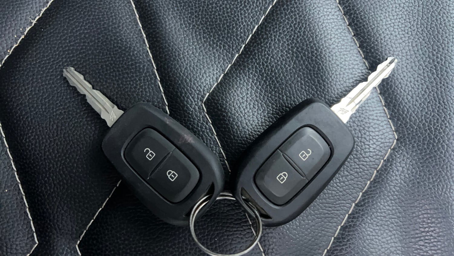 Used 2023 Nissan Magnite XL Petrol Manual extra CAR KEY VIEW