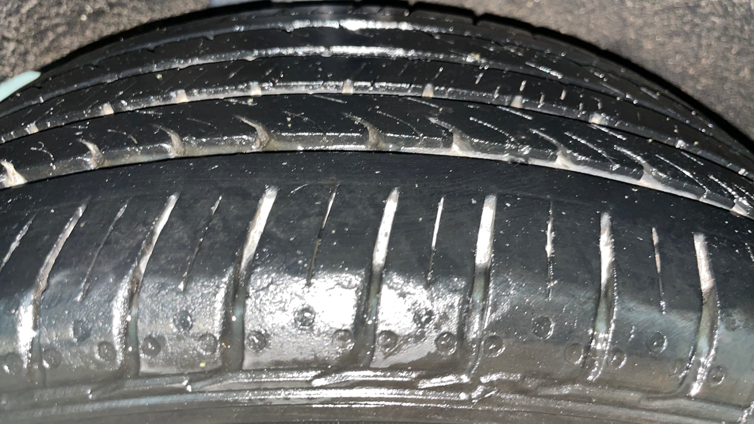 Used 2018 Maruti Suzuki Baleno Alpha 1.2 Petrol Manual tyres RIGHT REAR TYRE TREAD VIEW