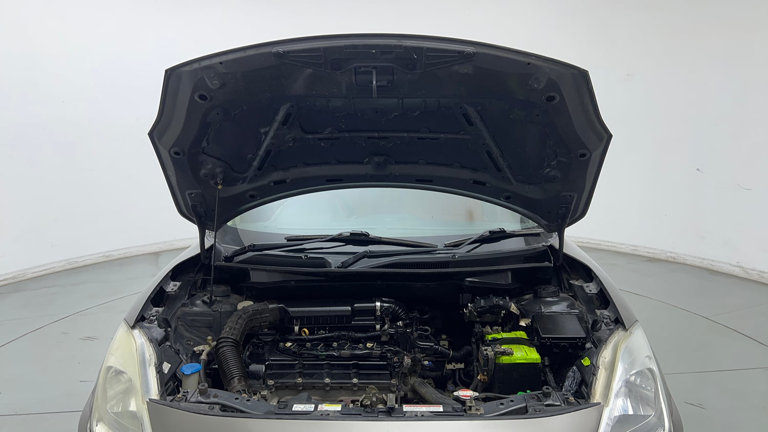 Used 2017 Maruti Suzuki Dzire VXi Petrol Manual engine ENGINE & BONNET OPEN FRONT VIEW