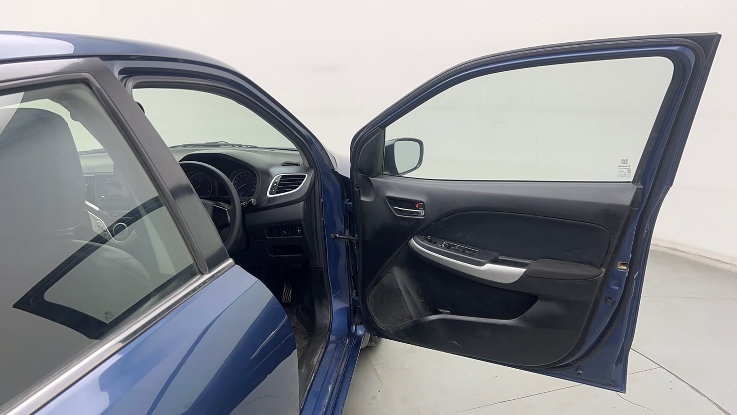 Used 2017 Maruti Suzuki Baleno Delta 1.2 Petrol Manual interior RIGHT FRONT DOOR OPEN VIEW
