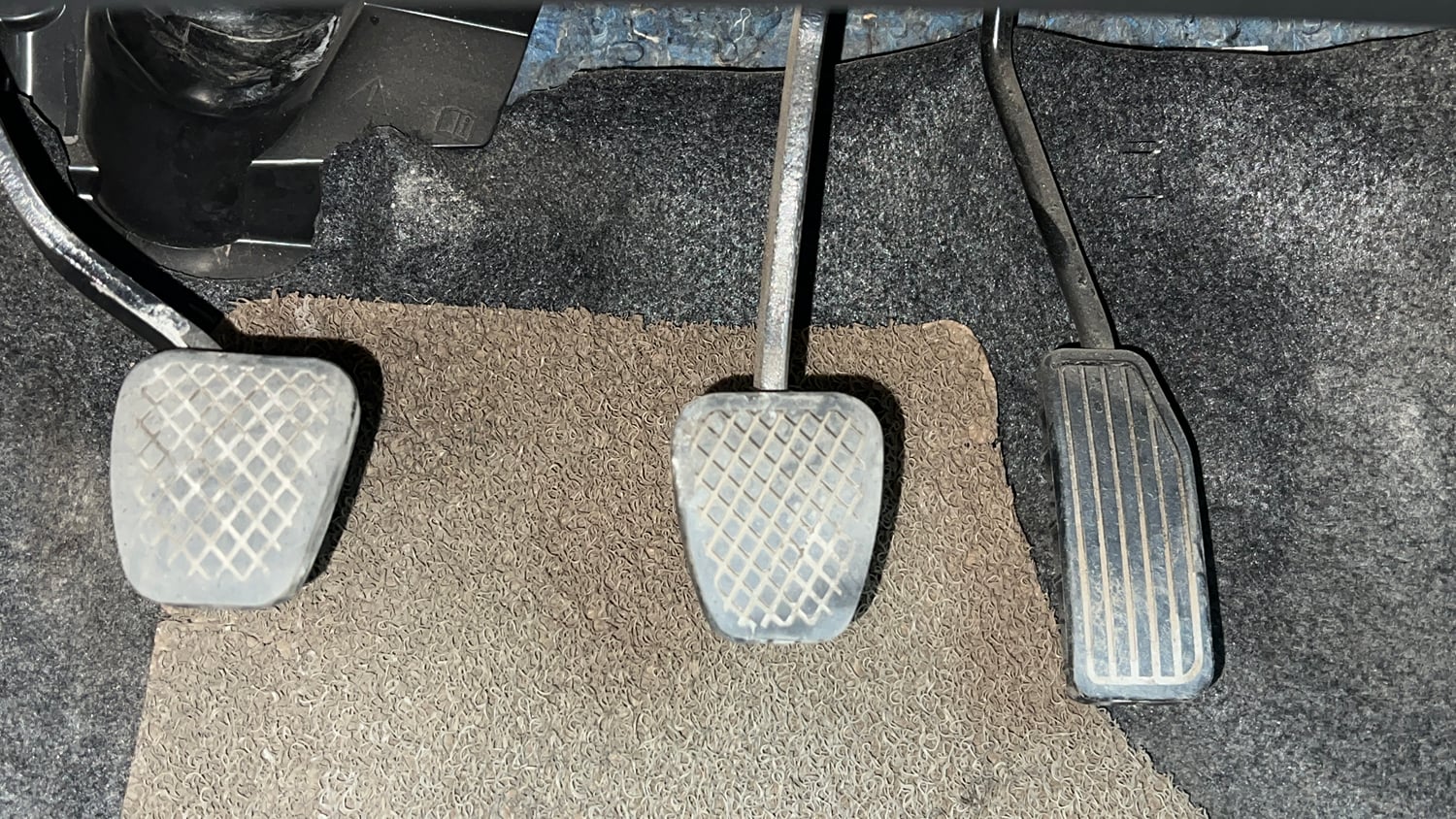 Used 2013 Honda Amaze 1.2 S i-VTEC Petrol Manual interior PEDALS VIEW