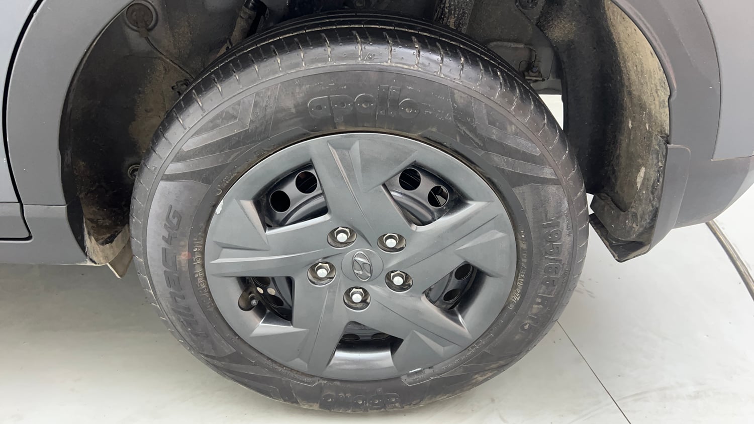 Used 2024 Hyundai Venue E 1.2 Petrol Petrol Manual tyres LEFT REAR TYRE RIM VIEW