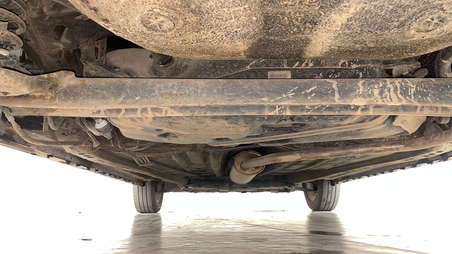 Used 2020 Maruti Suzuki Ignis Alpha 1.2 AMT Petrol Automatic extra REAR UNDERBODY VIEW (TAKEN FROM REAR)