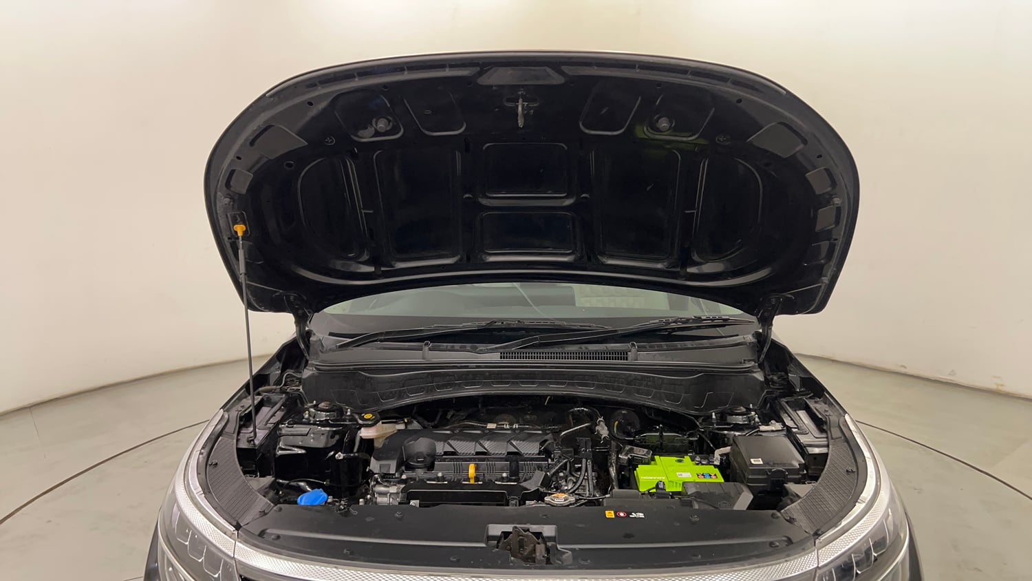 Used 2022 Kia Seltos HTX 1.5 Petrol Manual engine ENGINE & BONNET OPEN FRONT VIEW