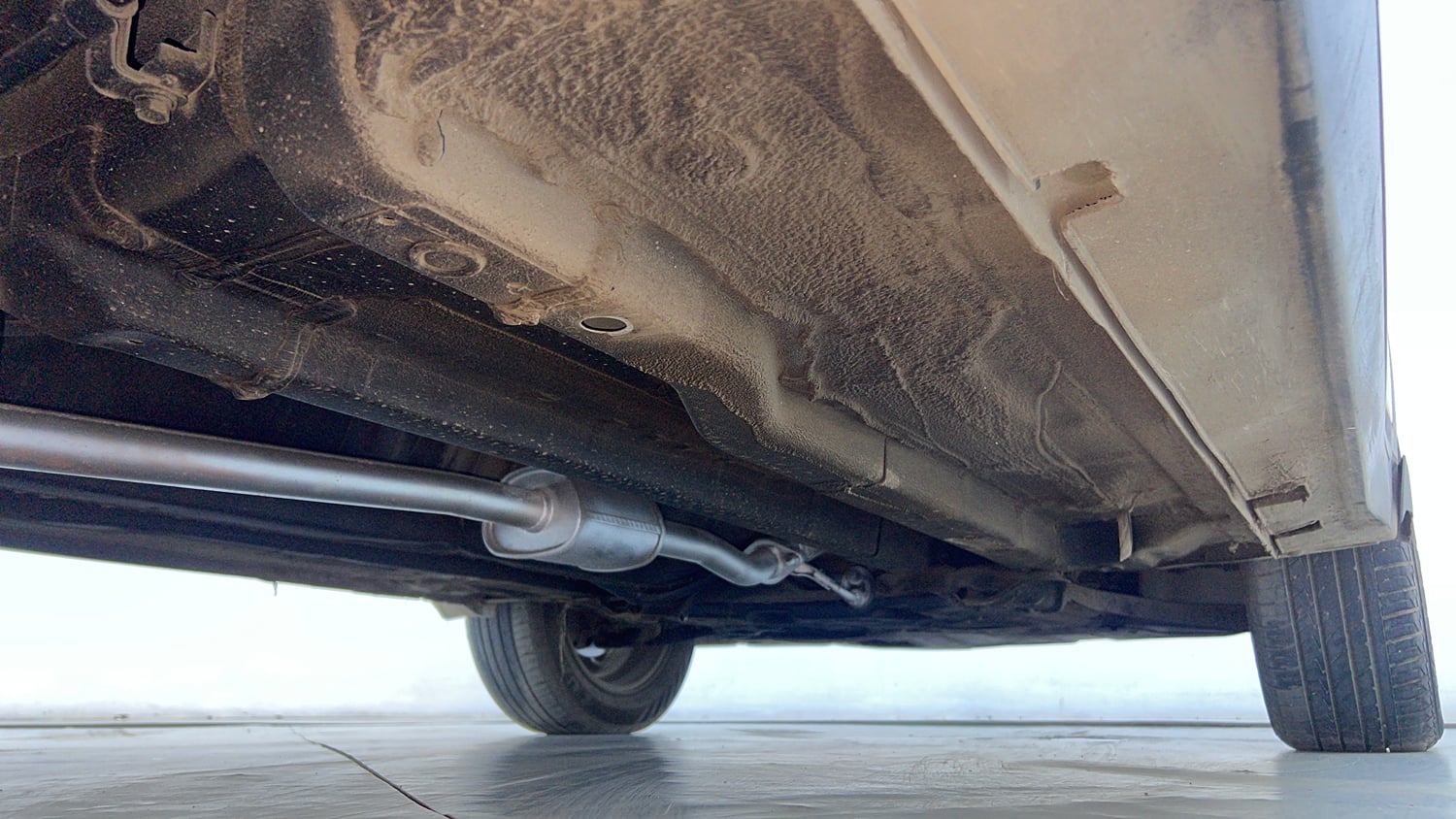 Used 2017 Hyundai Creta 1.6 SX Plus AT Petrol Petrol Automatic extra REAR RIGHT UNDERBODY VIEW