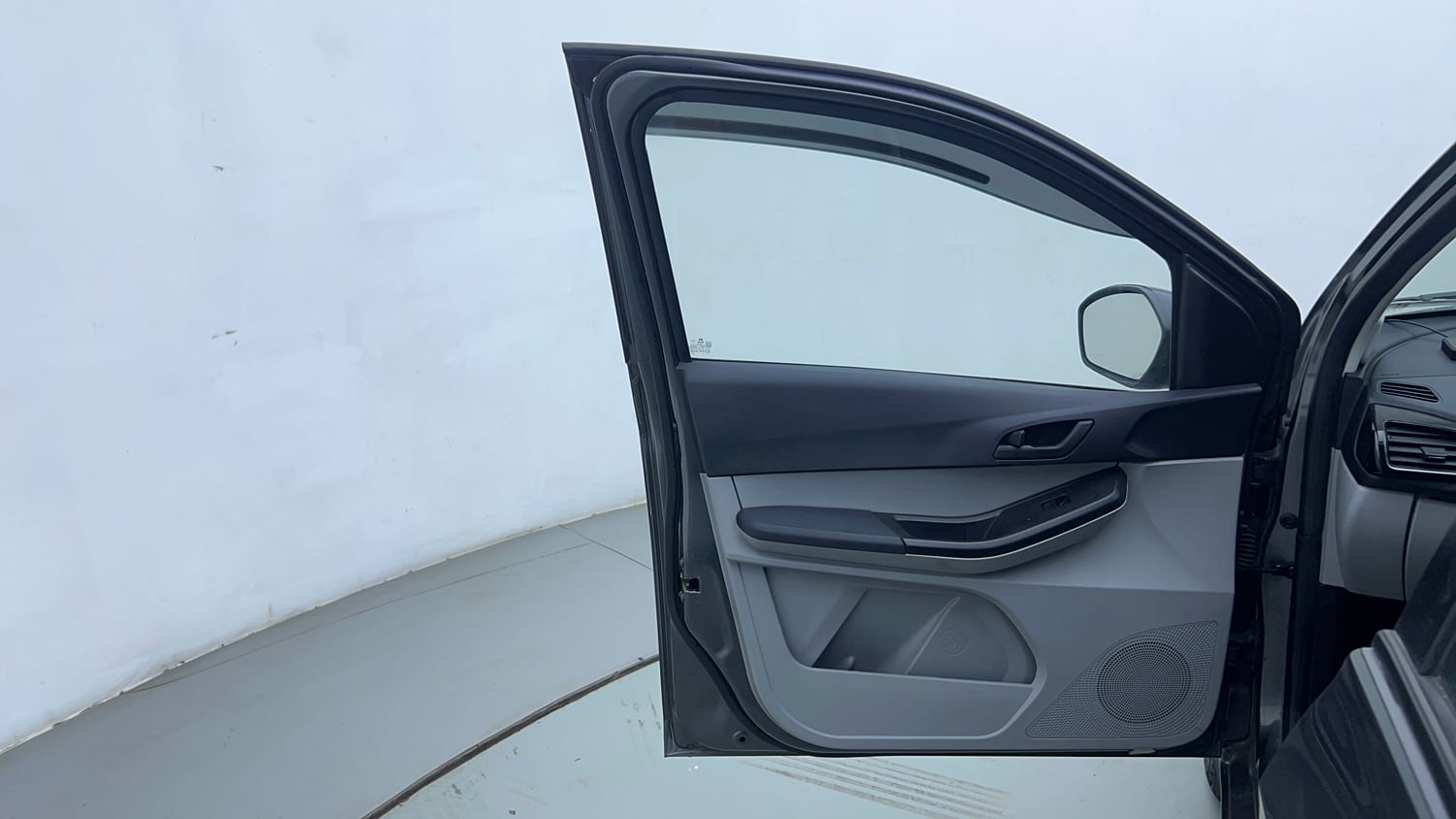 Used 2022 Tata Tiago XT CNG Cng Manual interior LEFT FRONT DOOR OPEN VIEW