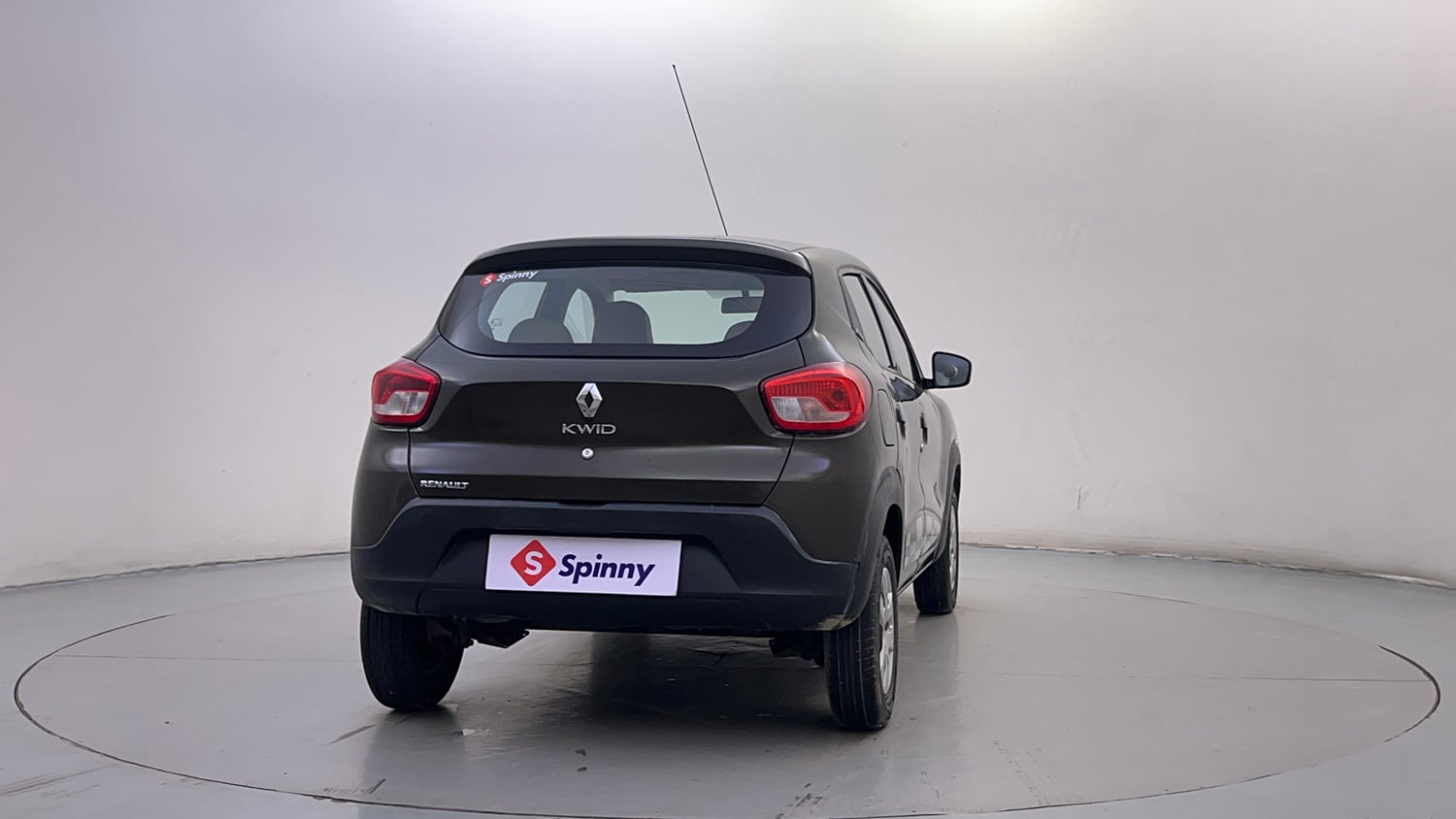 Used 2016 Renault Kwid 1.0 RXT AMT Petrol Automatic exterior RIGHT REAR CORNER VIEW