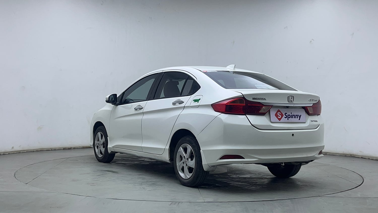 Used 2015 Honda City VX CVT Petrol Automatic exterior LEFT REAR CORNER VIEW