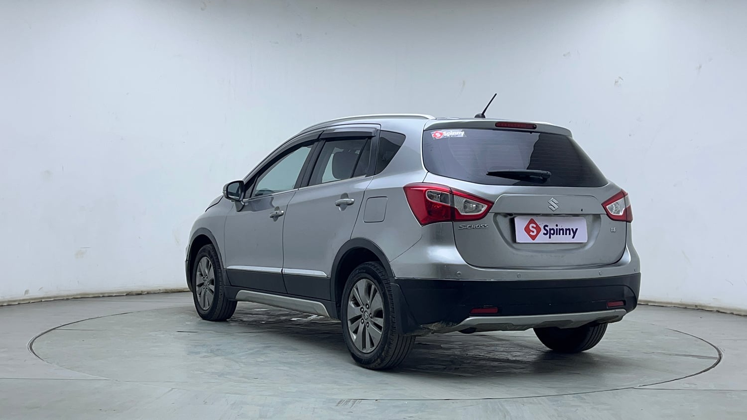 Used 2017 Maruti Suzuki S-Cross Alpha 1.6 Diesel Manual exterior LEFT REAR CORNER VIEW