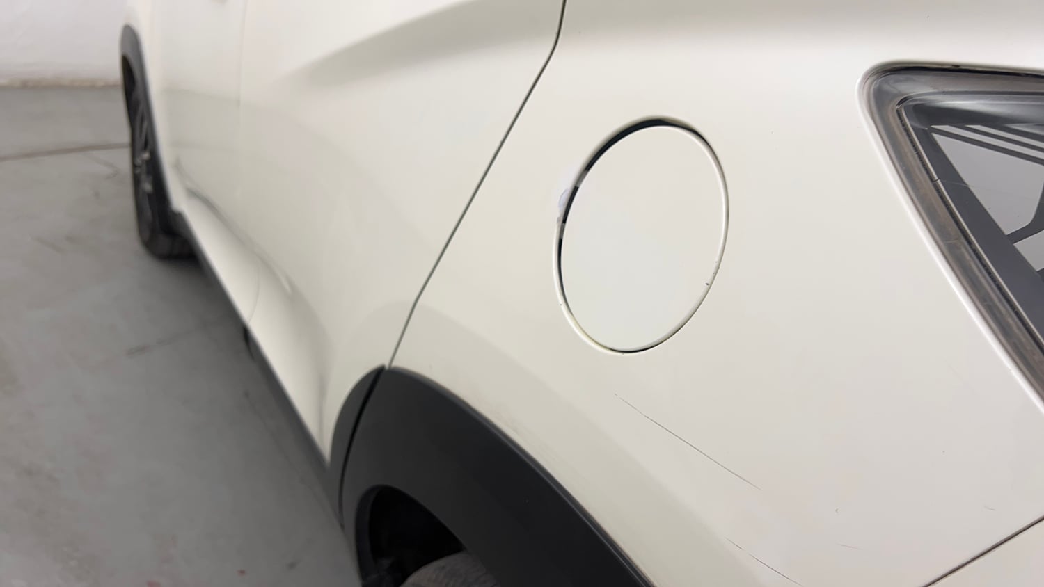 Used 2018 Mahindra KUV100 NXT K8 D 6 STR Diesel Manual dents MINOR DENT
