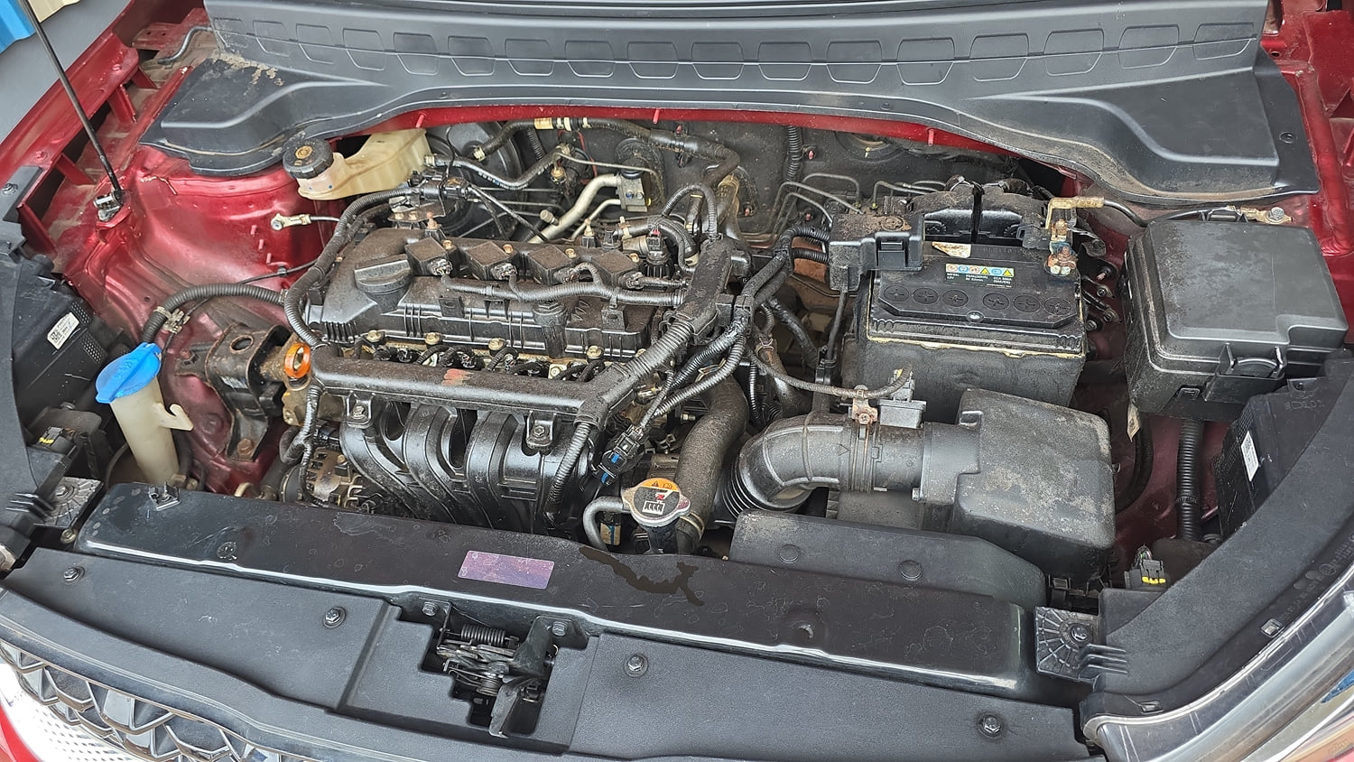 Used 2022 Kia Sonet HTK Plus 1.2 Petrol Manual engine ENGINE LEFT SIDE VIEW