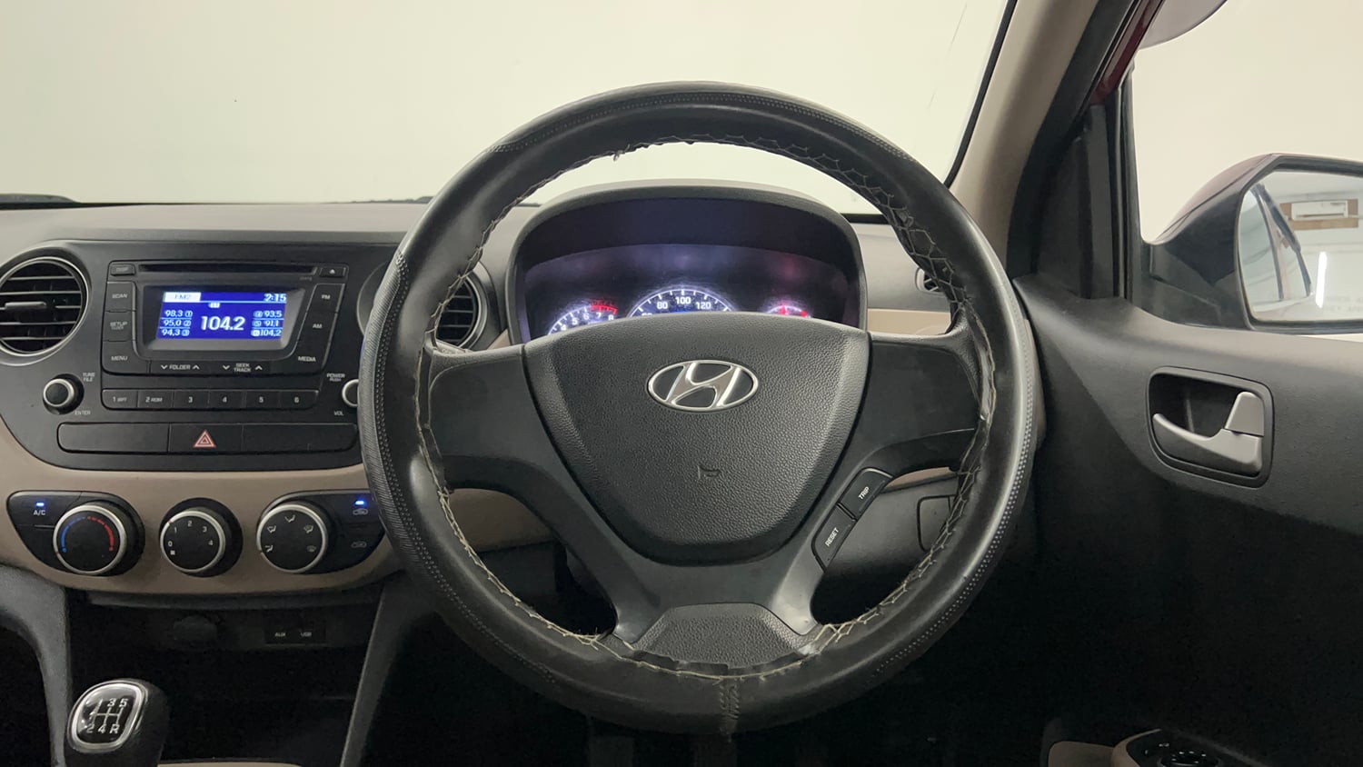 Used 2016 Hyundai Grand i10 Sportz 1.2 Kappa VTVT Petrol Manual interior STEERING VIEW