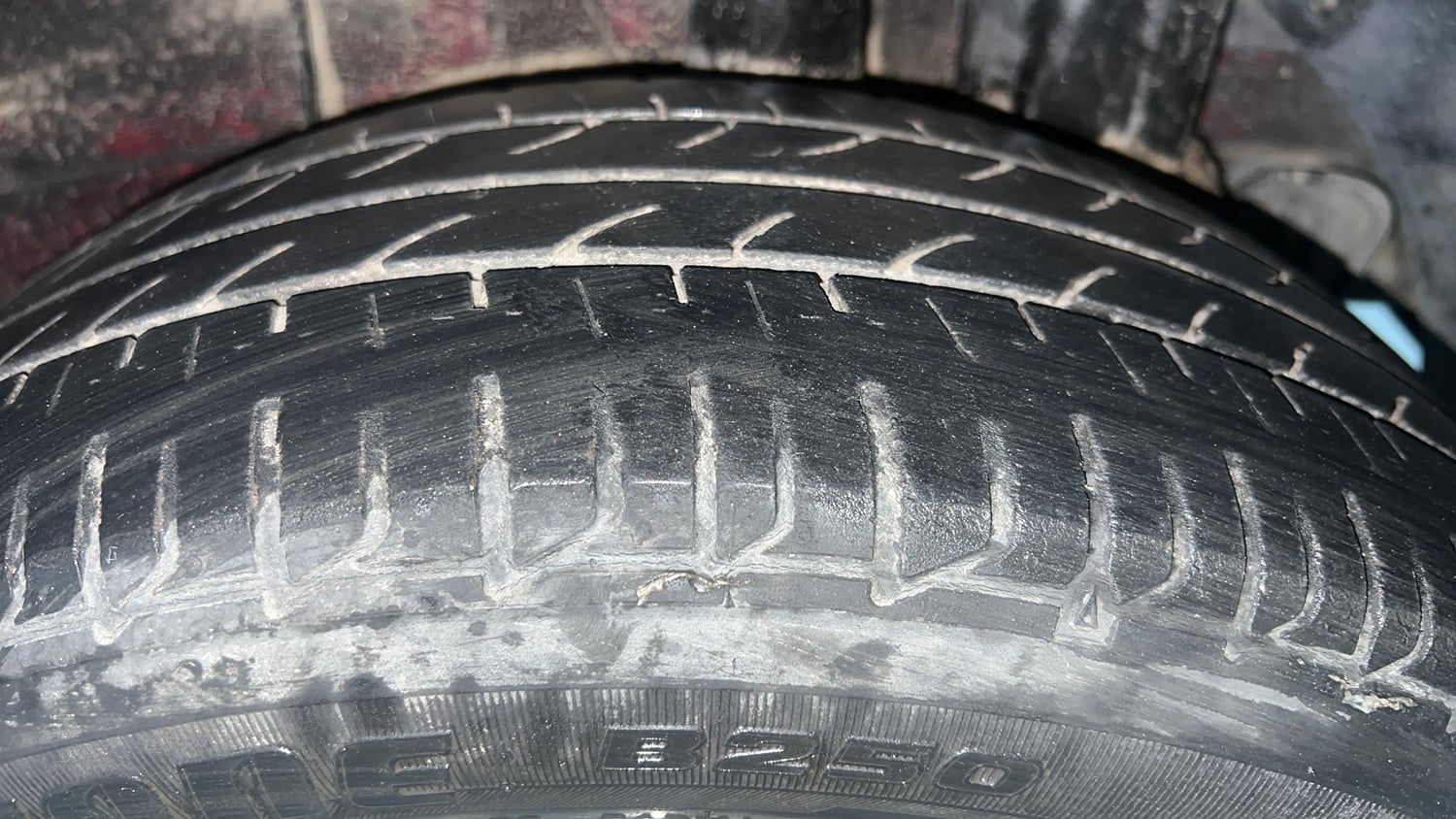 Used 2016 Hyundai i20 Active 1.2 SX Petrol Manual tyres LEFT REAR TYRE TREAD VIEW