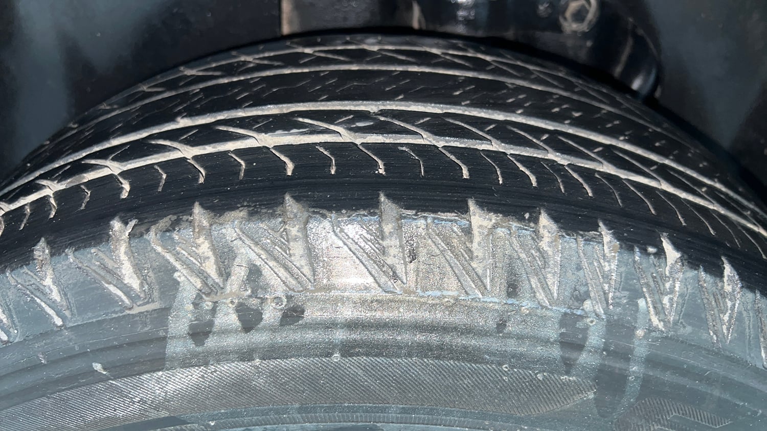 Used 2022 Tata Safari XTA Plus Diesel Automatic tyres RIGHT REAR TYRE TREAD VIEW