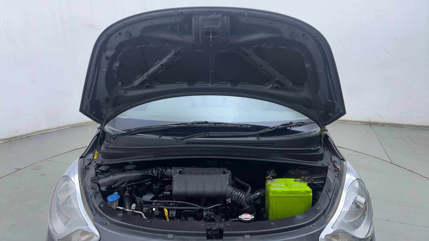 Used 2013 Hyundai i10 Magna 1.2 Kappa2 Petrol Manual engine ENGINE & BONNET OPEN FRONT VIEW