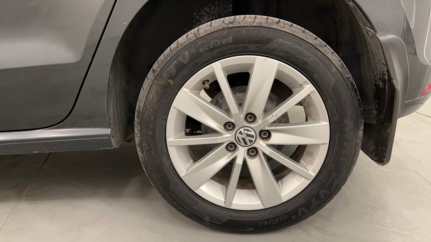Used 2016 Volkswagen Polo Highline1.2L (P) Petrol Manual tyres LEFT REAR TYRE RIM VIEW