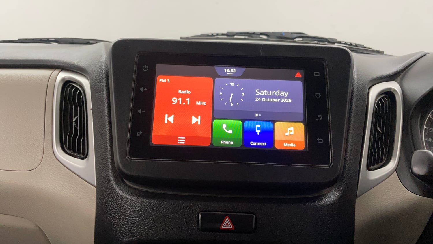 Used 2022 Maruti Suzuki Wagon R ZXI 1.2 Petrol Manual top_features Integrated (in-dash) music system