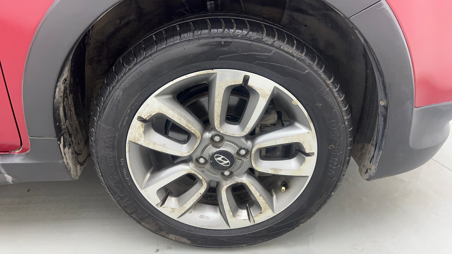 Used 2016 Hyundai i20 Active 1.2 SX Petrol Manual tyres RIGHT FRONT TYRE RIM VIEW
