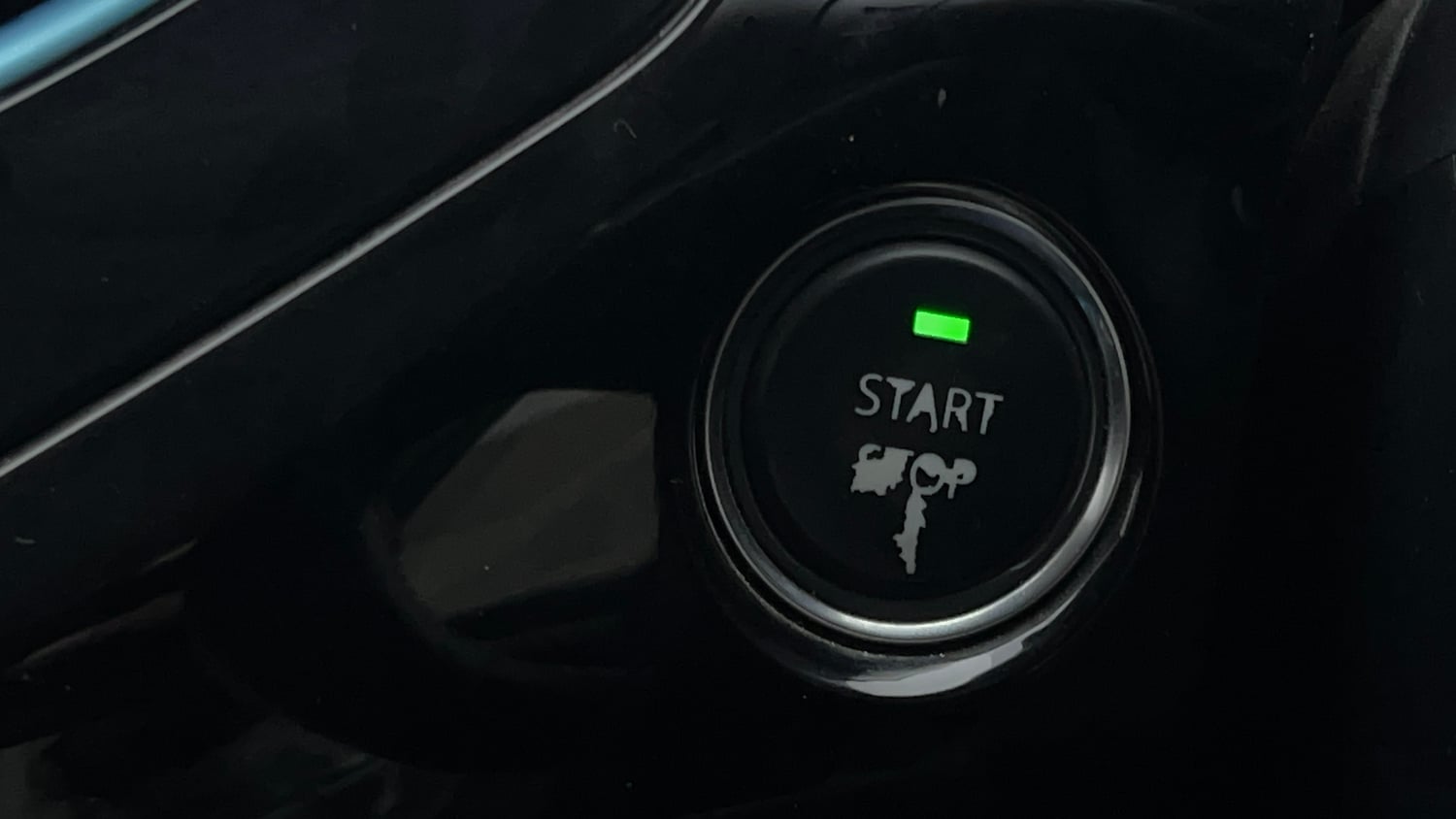 Used 2021 Tata Nexon EV XZ Plus Electric Automatic top_features Keyless start