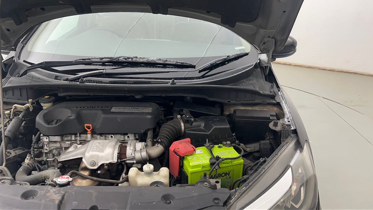 Used 2018 Honda City V Diesel Diesel Manual engine ENGINE LEFT SIDE HINGE & APRON VIEW