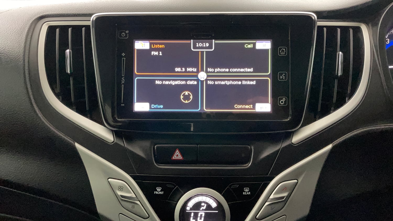 Used 2018 Maruti Suzuki Baleno Alpha 1.2 Petrol Manual top_features Integrated (in-dash) music system