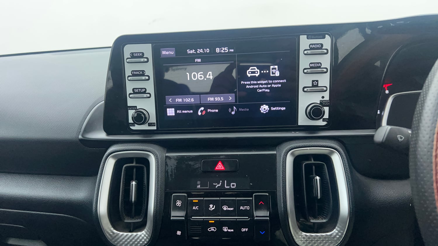 Used 2022 Kia Sonet HTK Plus 1.2 Petrol Manual interior MUSIC SYSTEM & AC CONTROL VIEW