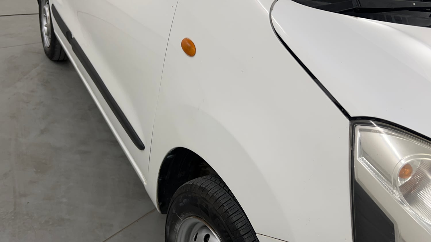 Used 2012 Maruti Suzuki Wagon R LXi Petrol Manual dents MINOR DENT