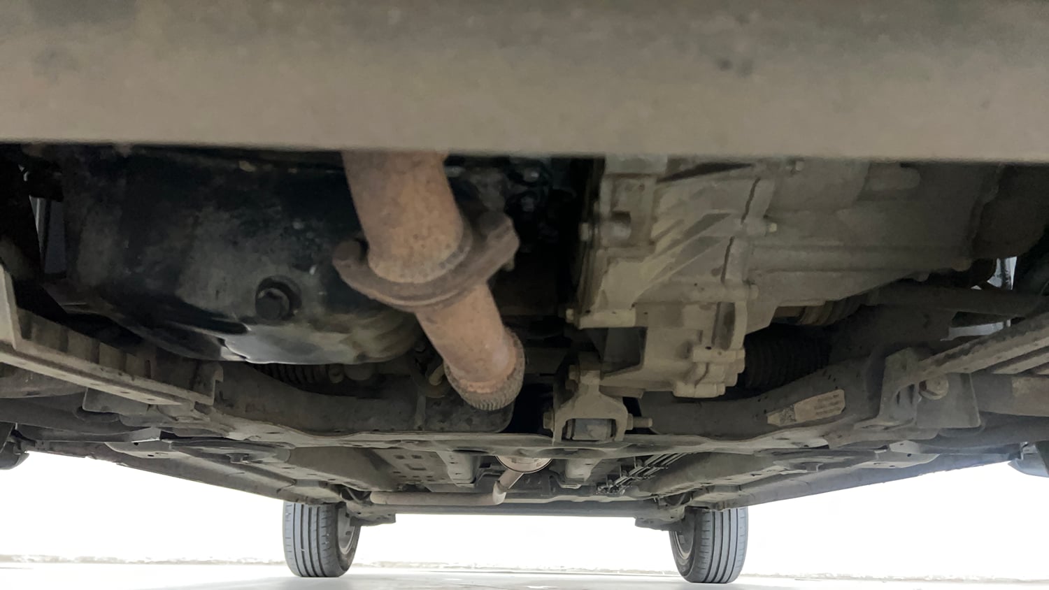 Used 2022 Tata Punch Kaziranga Creative MT Petrol Manual extra FRONT LEFT UNDERBODY VIEW