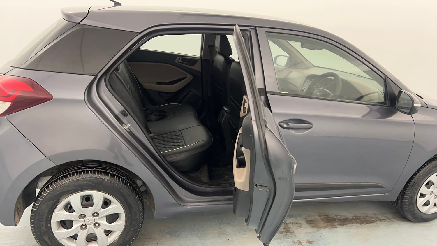 Used 2017 Hyundai Elite i20 Sportz 1.2 Petrol Manual interior RIGHT SIDE REAR DOOR CABIN VIEW