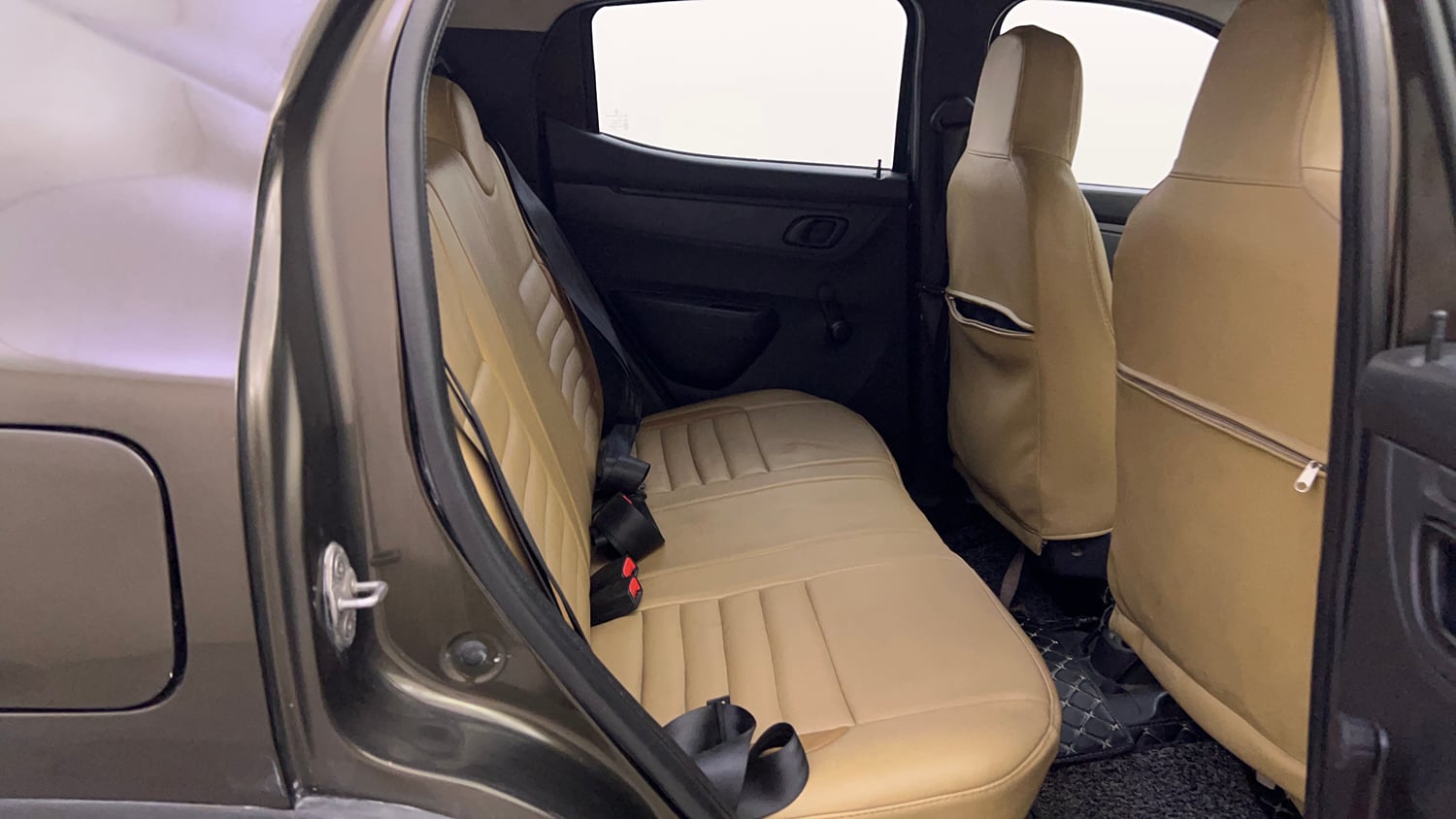 Used 2016 Renault Kwid 1.0 RXT AMT Petrol Automatic interior RIGHT SIDE REAR DOOR CABIN VIEW