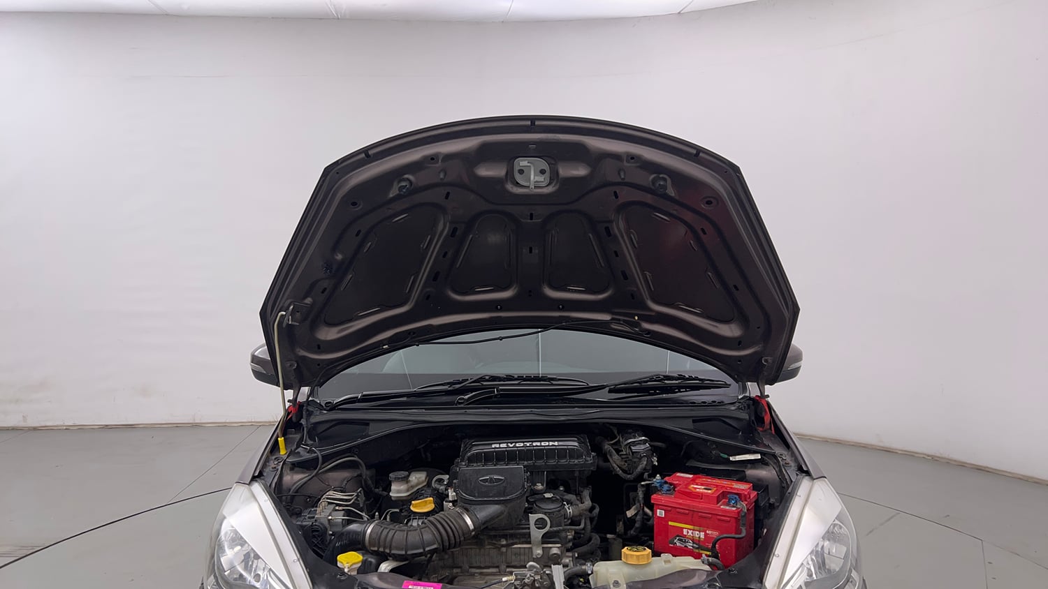 Used 2018 Tata Tiago Revotron XZ Petrol Manual engine ENGINE & BONNET OPEN FRONT VIEW