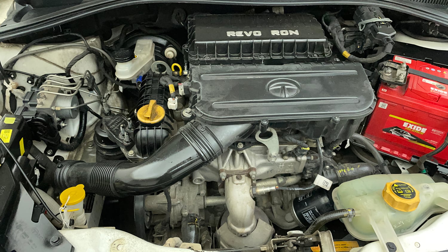 Used 2020 Tata Tiago Revotron XZ Petrol Manual engine ENGINE RIGHT SIDE VIEW