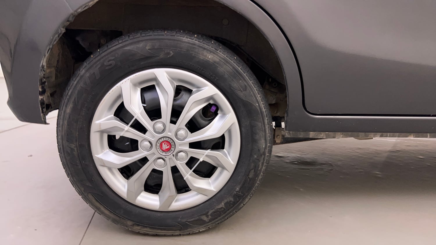 Used 2017 Maruti Suzuki Alto K10 VXi Petrol Manual tyres RIGHT REAR TYRE RIM VIEW
