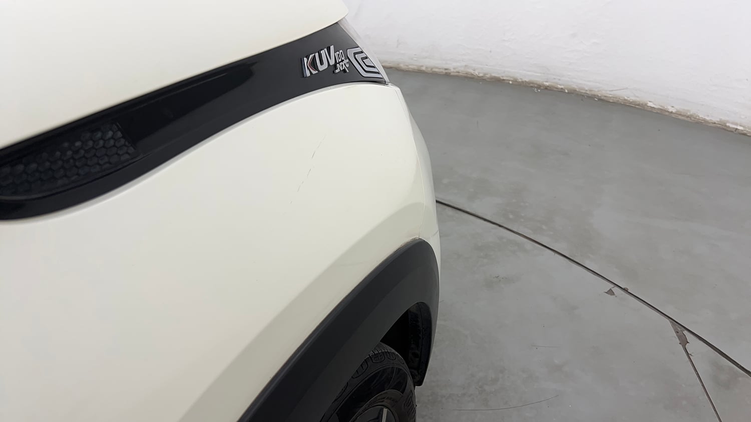 Used 2018 Mahindra KUV100 NXT K8 D 6 STR Diesel Manual dents MINOR SCRATCH