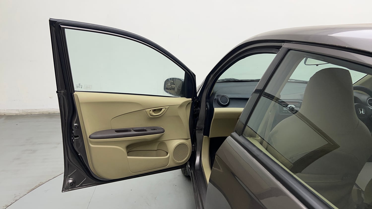 Used 2013 Honda Amaze 1.2 S i-VTEC Petrol Manual interior LEFT FRONT DOOR OPEN VIEW