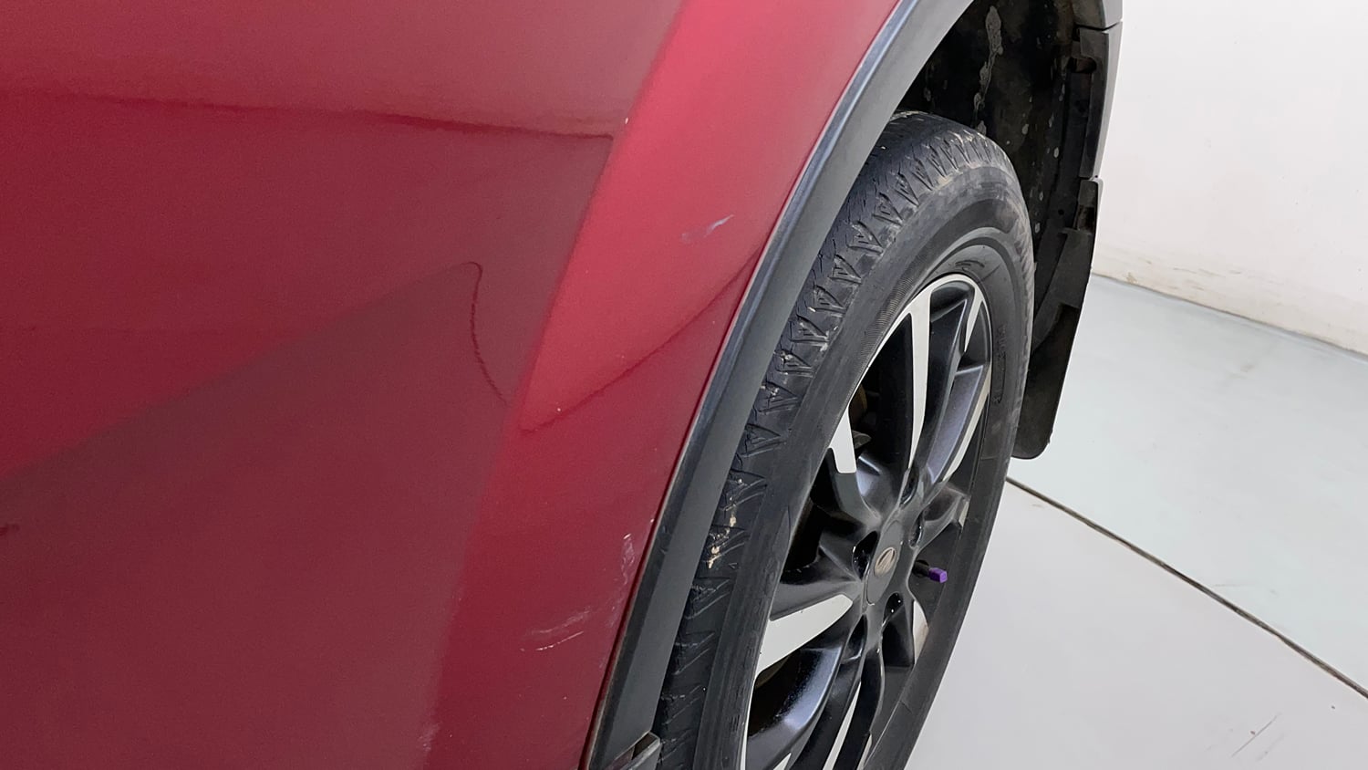 Used 2018 Mahindra XUV500 W11 Diesel Manual dents MINOR DENT