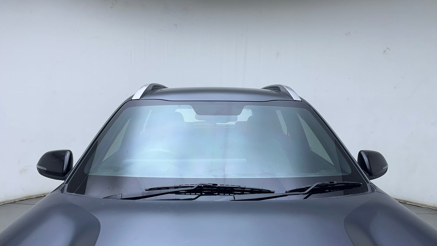 Used 2022 Kia Sonet X Line 1.0 DCT Petrol Automatic exterior FRONT WINDSHIELD VIEW