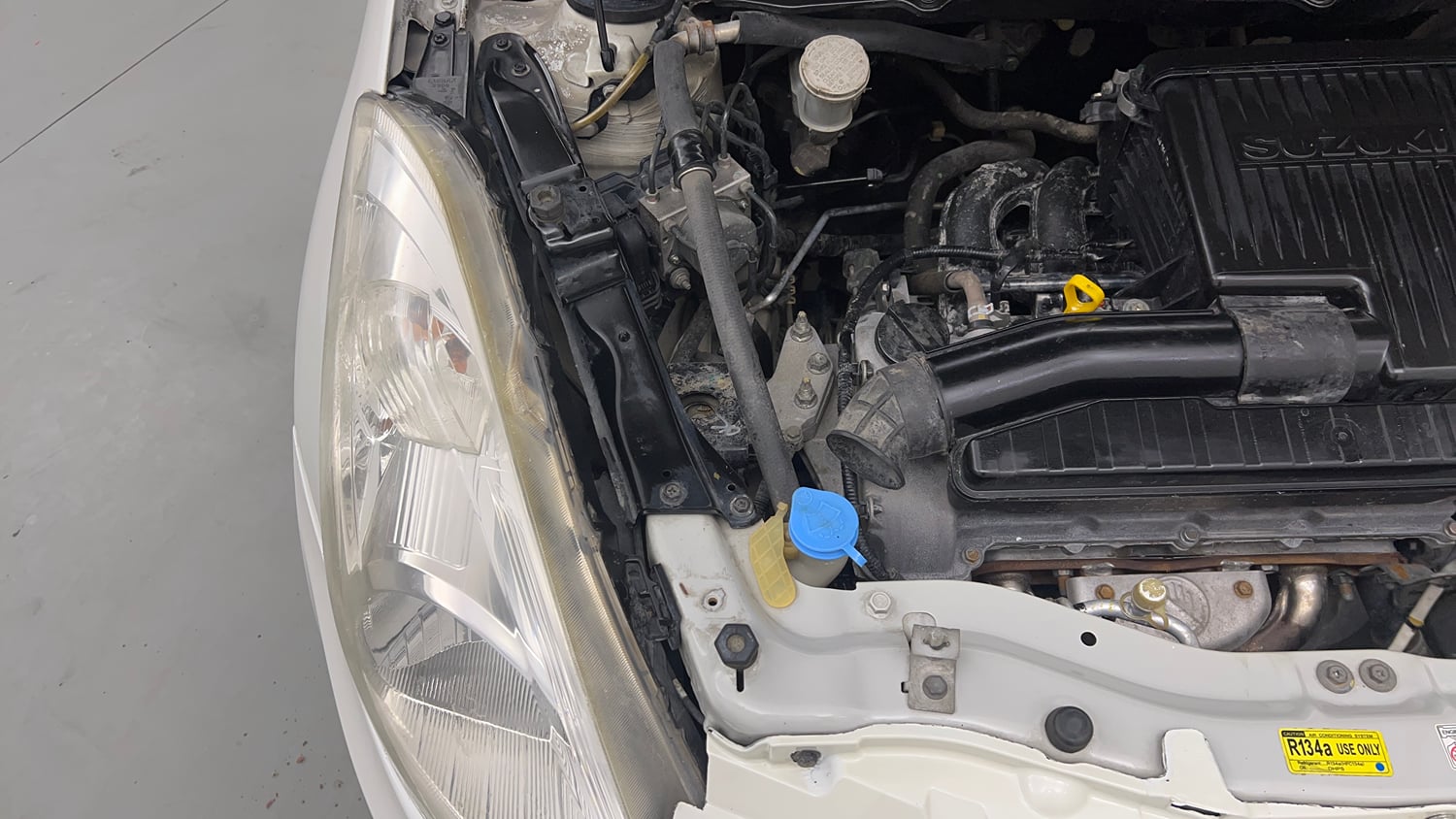 Used 2014 Maruti Suzuki Swift Dzire ZXI Petrol Manual engine ENGINE RIGHT SIDE VIEW