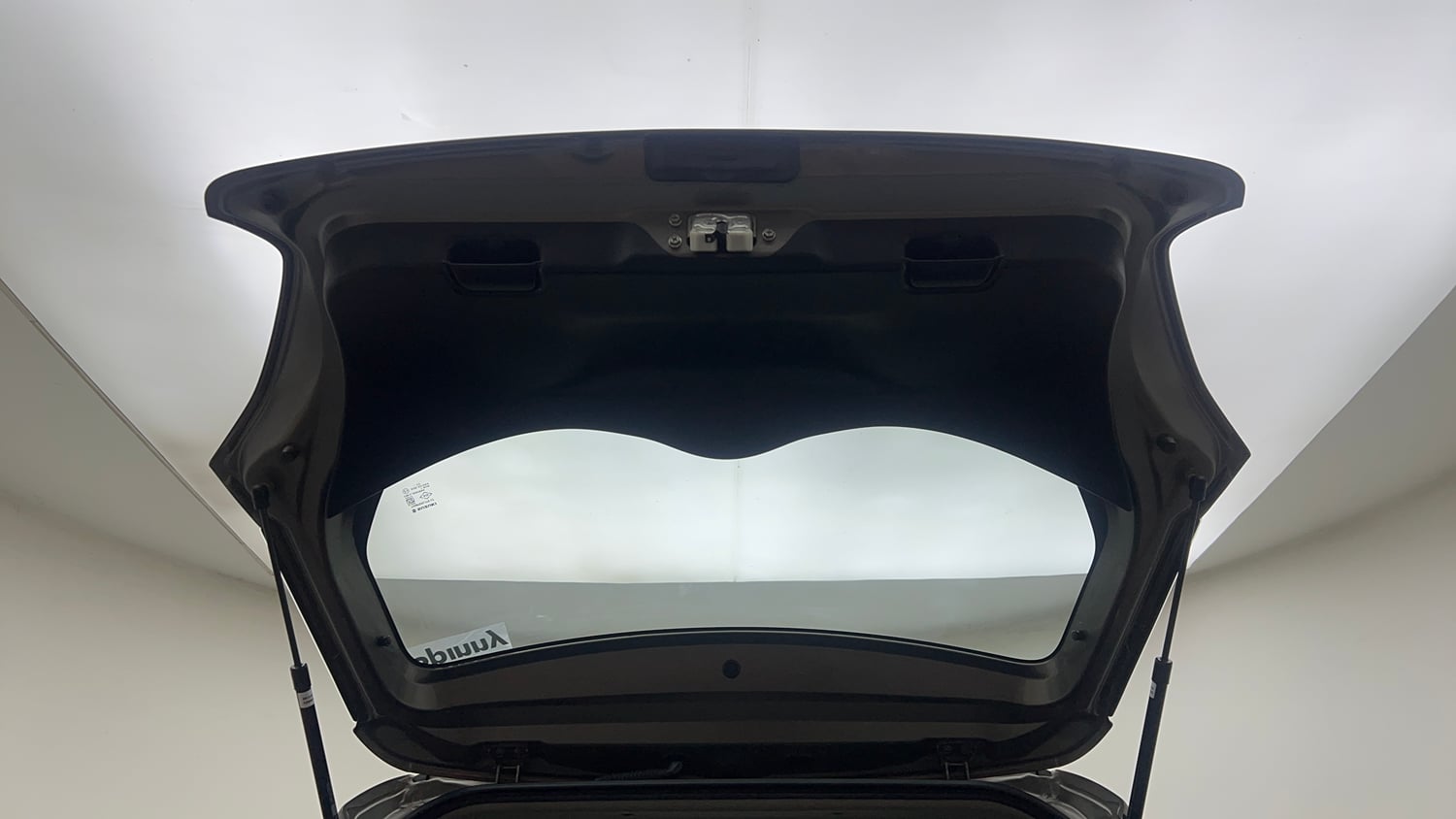 Used 2018 Maruti Suzuki Swift VXi Petrol Manual interior DICKY DOOR OPEN VIEW