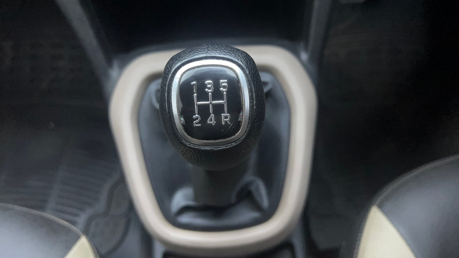 Used 2019 Hyundai Grand i10 Sportz 1.2 Kappa VTVT Petrol Manual interior GEAR  KNOB VIEW