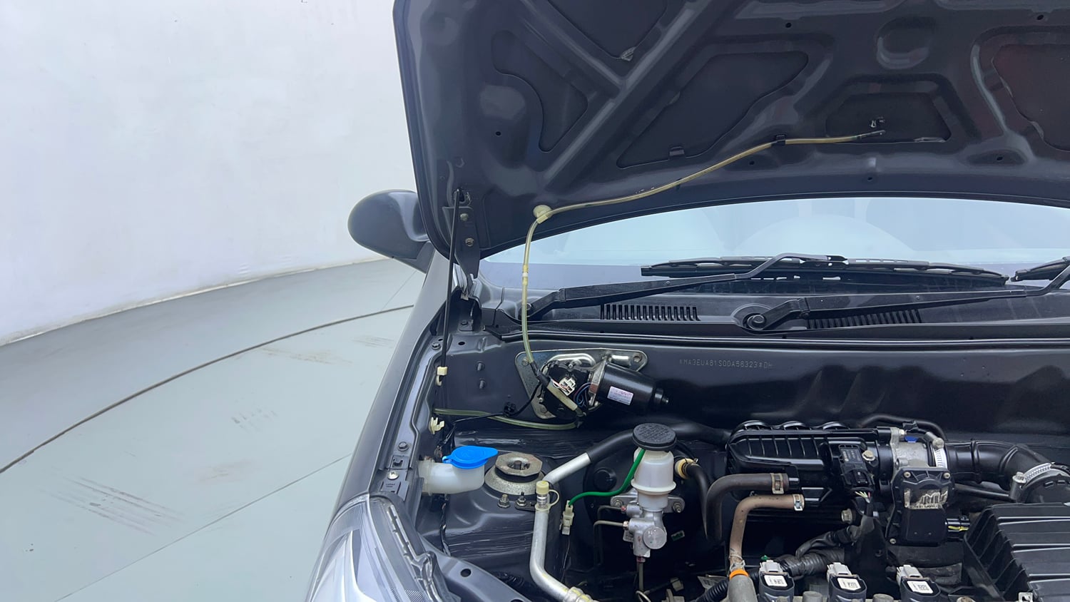 Used 2017 Maruti Suzuki Alto 800 VXi (O) Petrol Manual engine ENGINE RIGHT SIDE HINGE & APRON VIEW