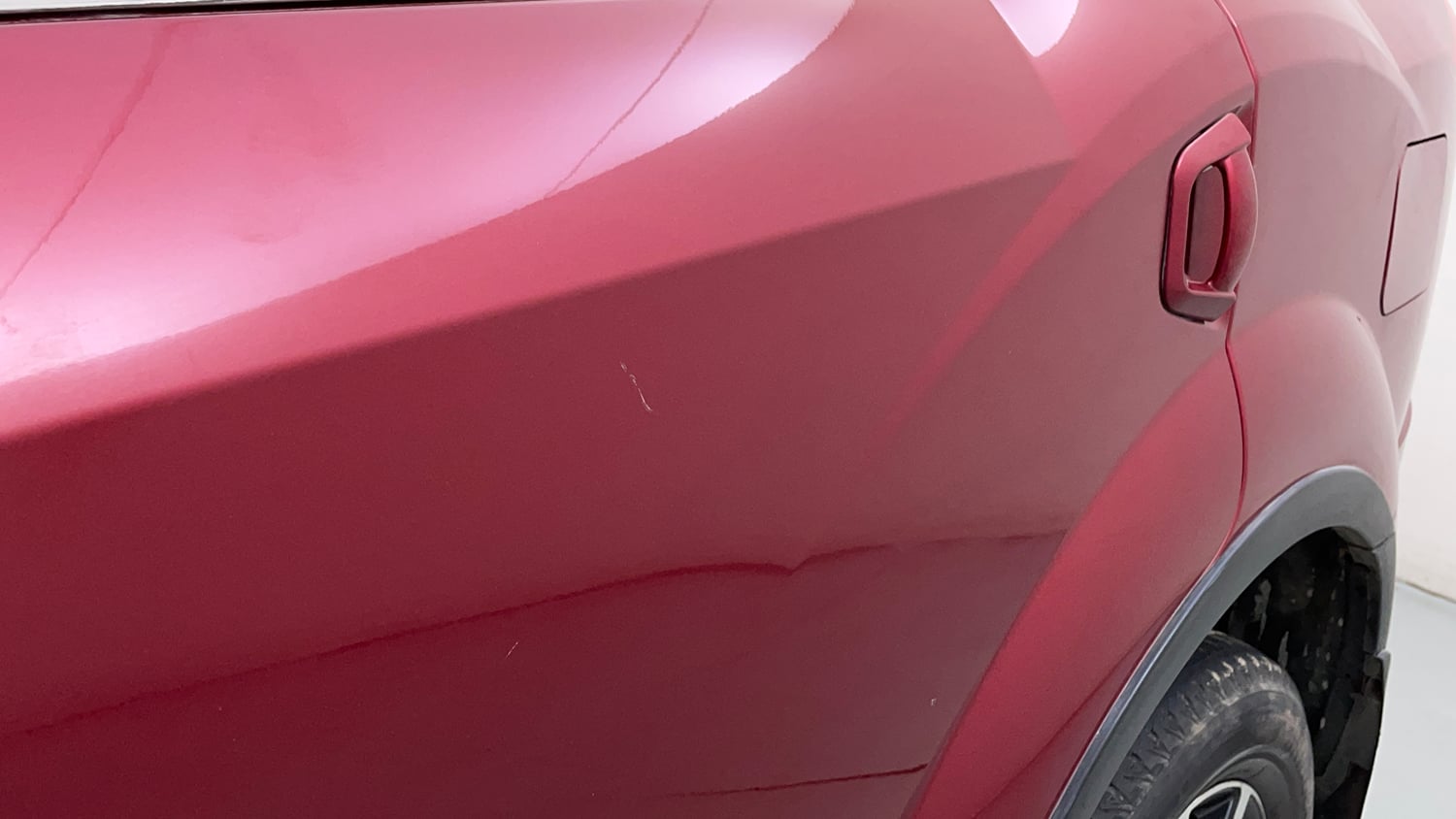 Used 2018 Mahindra XUV500 W11 Diesel Manual dents MINOR SCRATCH