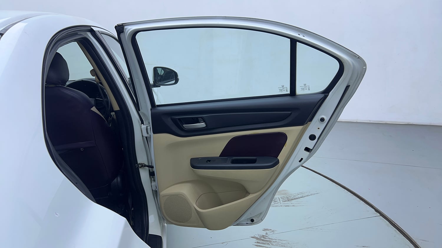 Used 2020 Honda Amaze 1.2 S MT Petrol Petrol Manual interior RIGHT REAR DOOR OPEN VIEW