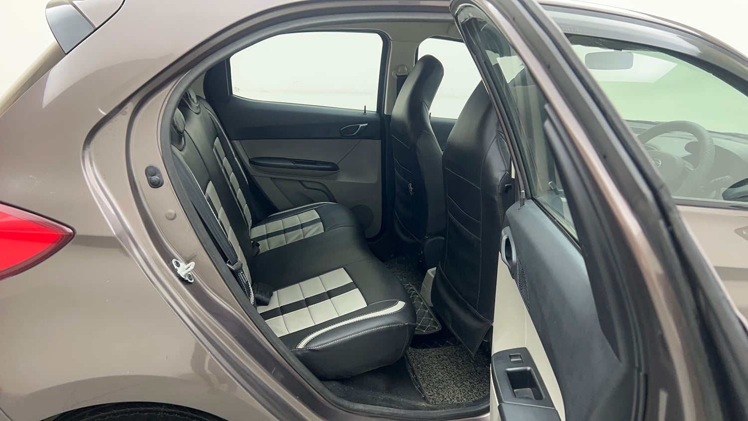 Used 2018 Tata Tiago Revotron XT Petrol Manual interior RIGHT SIDE REAR DOOR CABIN VIEW