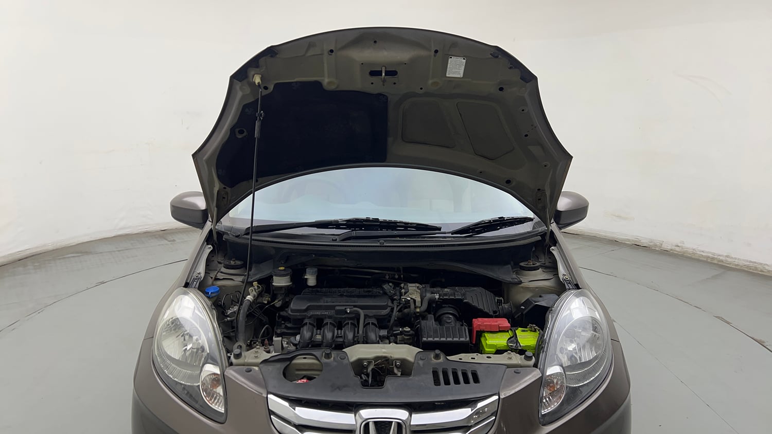 Used 2013 Honda Amaze 1.2 S i-VTEC Petrol Manual engine ENGINE & BONNET OPEN FRONT VIEW
