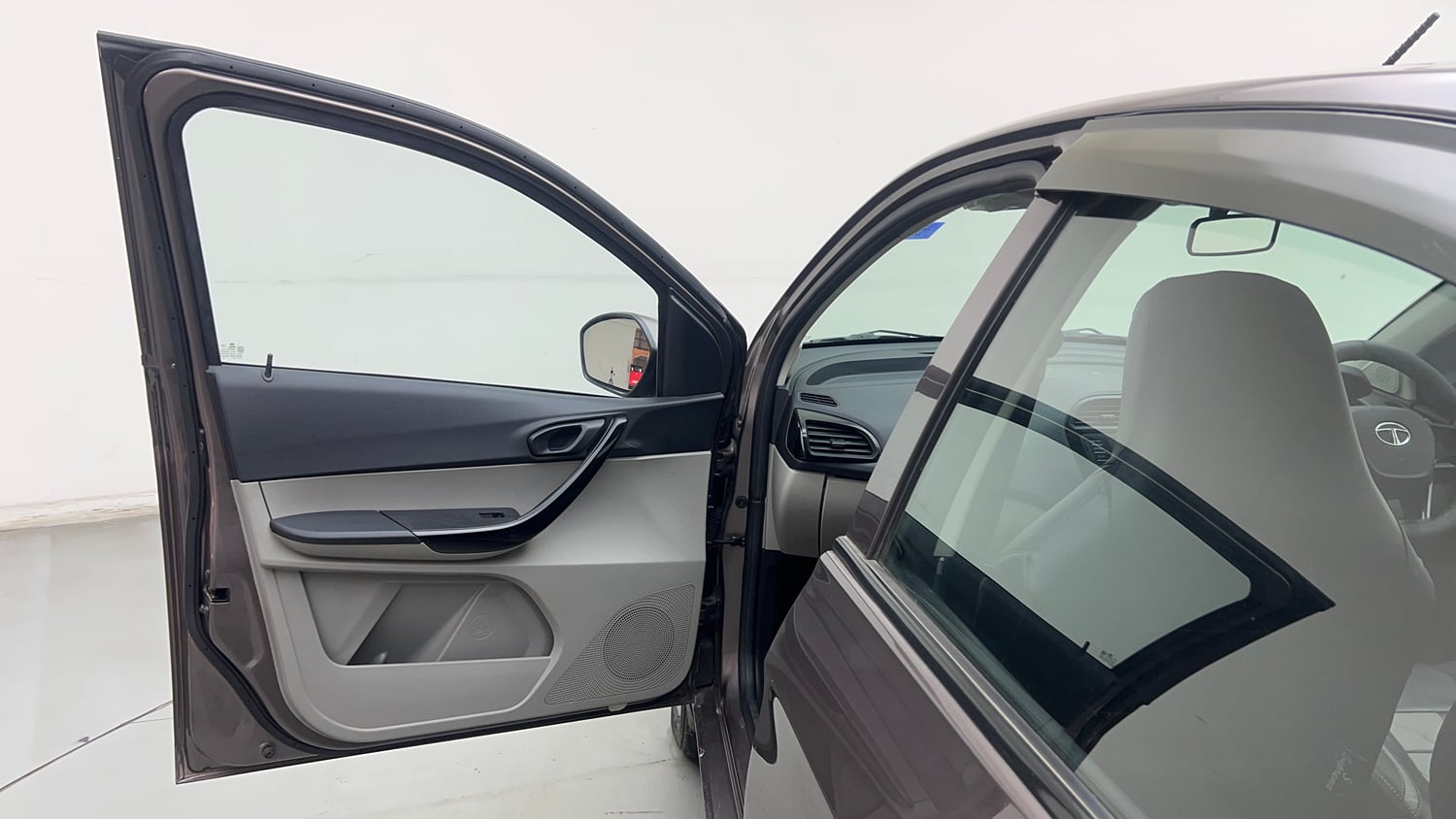 Used 2018 Tata Tiago Revotron XT Petrol Manual interior LEFT FRONT DOOR OPEN VIEW